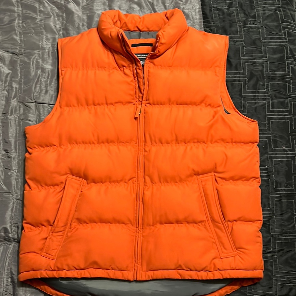 Men’s weatherproof XL burnt orange vest (never warn)